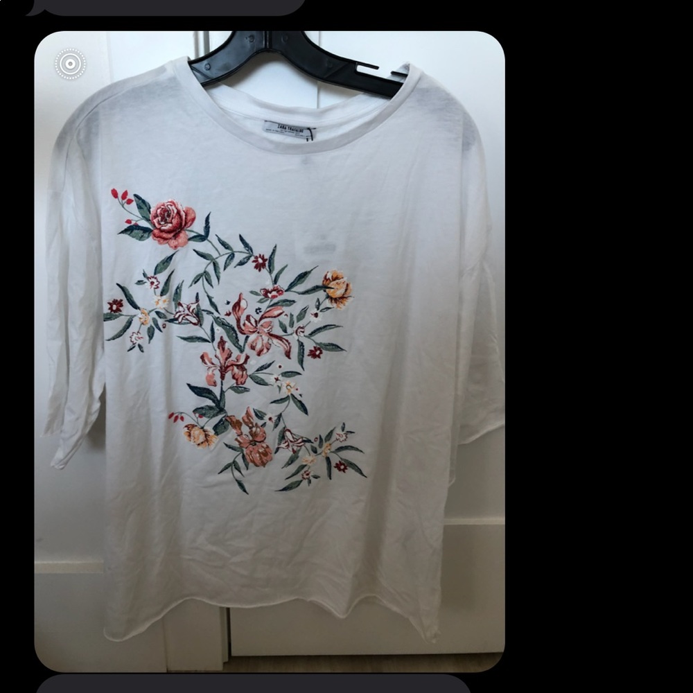 Zara flower embroidered top tee NWT